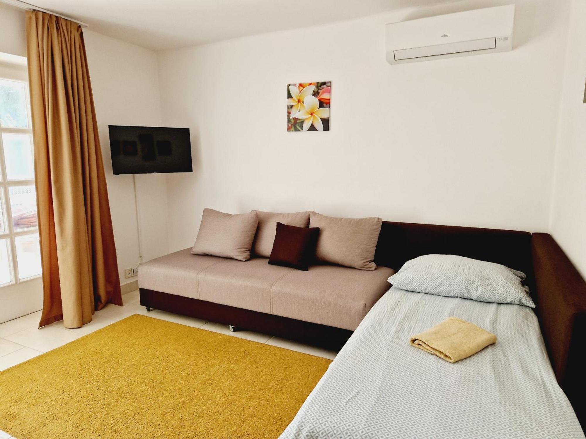 Balaton Apartman Fuered バラトンフレド エクステリア 写真